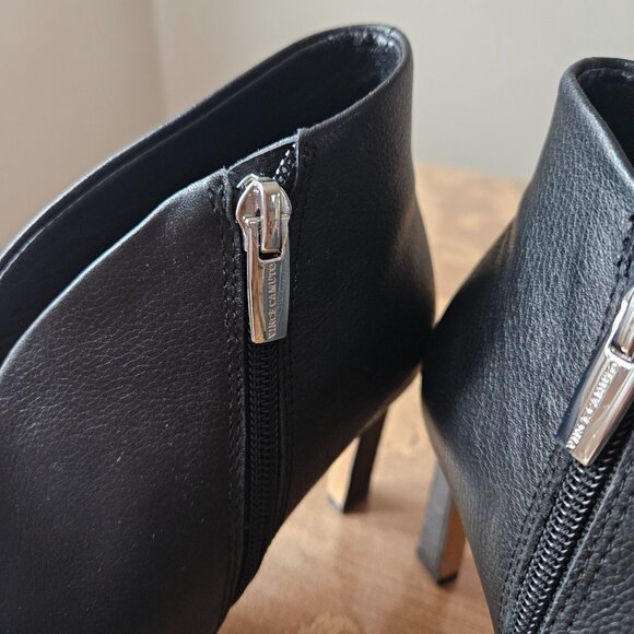 NWOT Vince Camuto Leather Ankle Booties - Picture 4 of 13